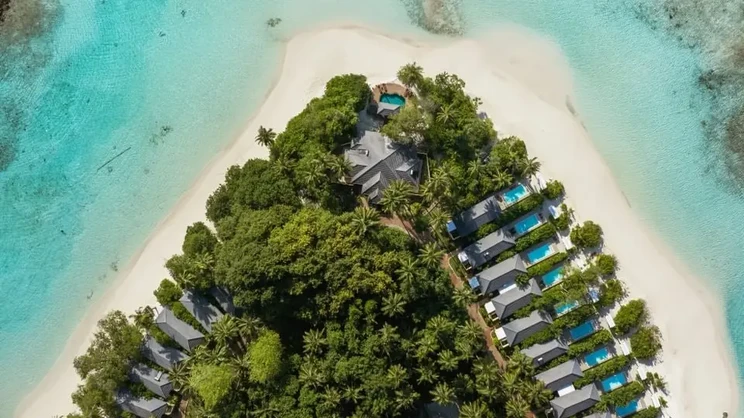 Royal Island Resort & Spa